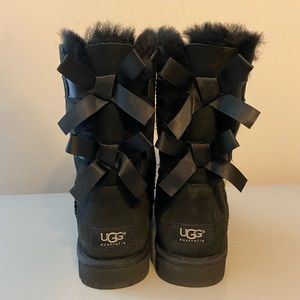 Black Bailey Bow UGGS